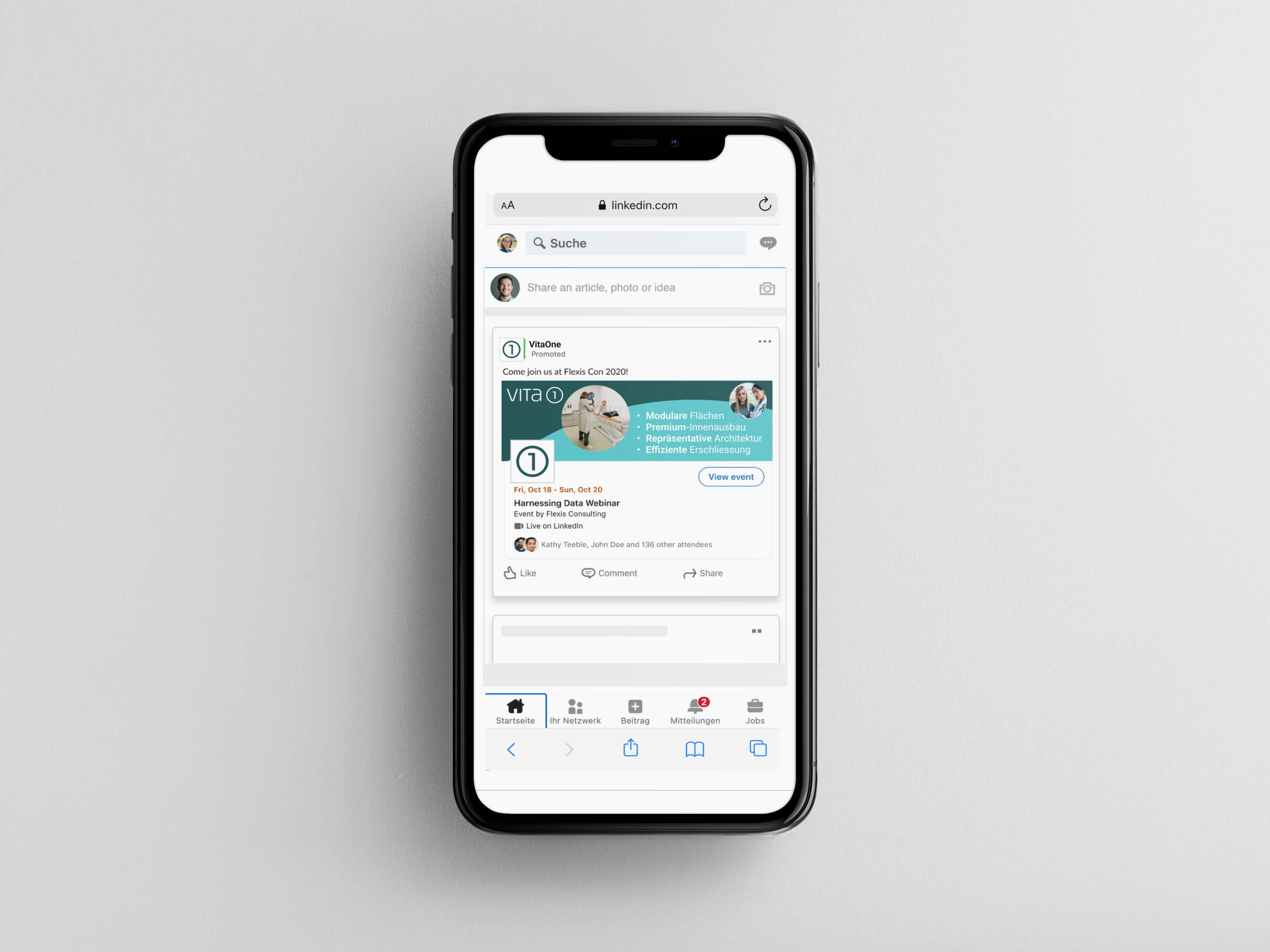 social-media-immobilienmarketing-smartphone.jpg Social-Media-Marketing fuer Immobilienprojekte – VitaOne Instagram-Feed auf dem Smartphone